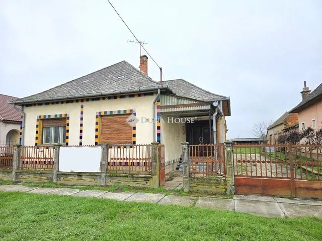 Eladó ház Tótújfalu 120 nm