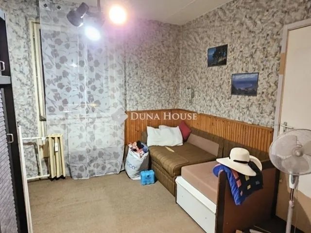 Eladó lakás Pécs, Kertváros 72 nm