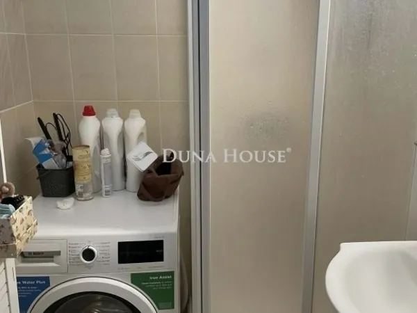 Eladó lakás Pécs, Egyetemváros 54 nm