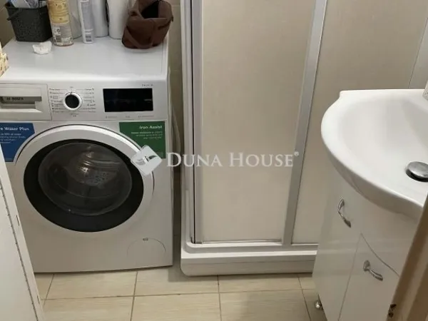 Eladó lakás Pécs, Egyetemváros 54 nm