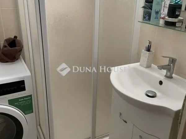 Eladó lakás Pécs, Egyetemváros 54 nm