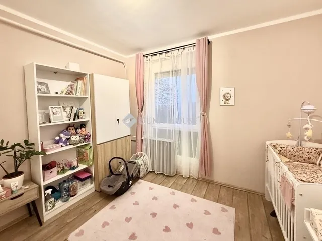 Eladó lakás Pécs, Kertváros 74 nm