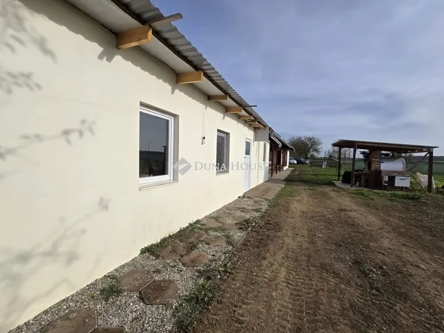 Eladó ház Görcsöny 100 nm