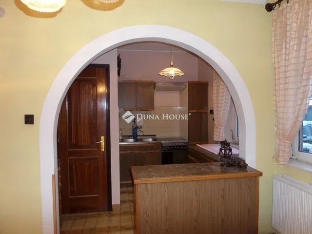 Eladó ház Szentlőrinc 181 nm