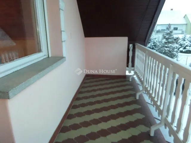 Eladó ház Szentlőrinc 181 nm