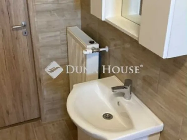 Eladó lakás Kővágószőlős 54 nm