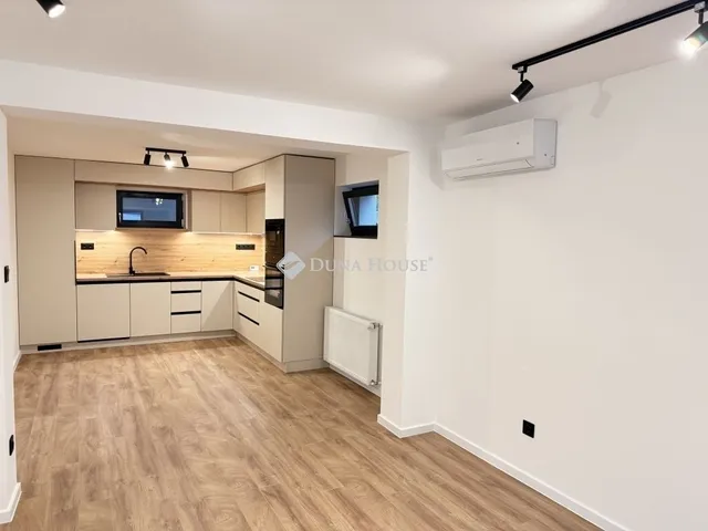 Eladó lakás Pécs 78 nm