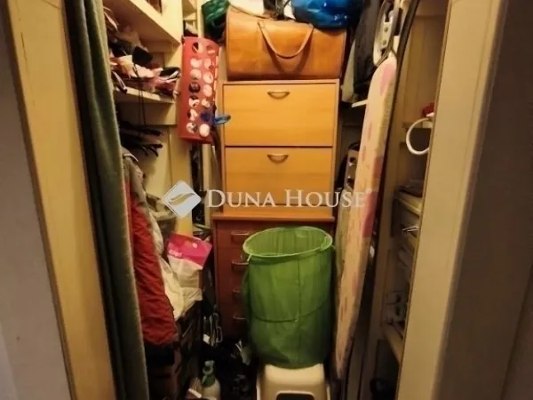 Eladó lakás Pécs, Mecsekoldal 71 nm