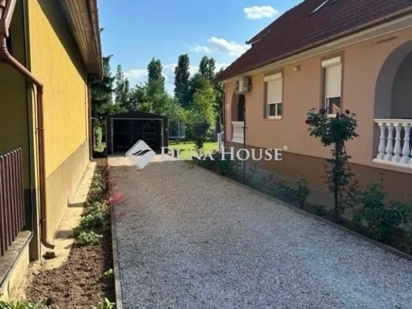 Eladó ház Siklós 147 nm