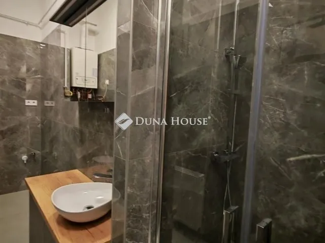 Eladó lakás Pécs, Belváros 70 nm