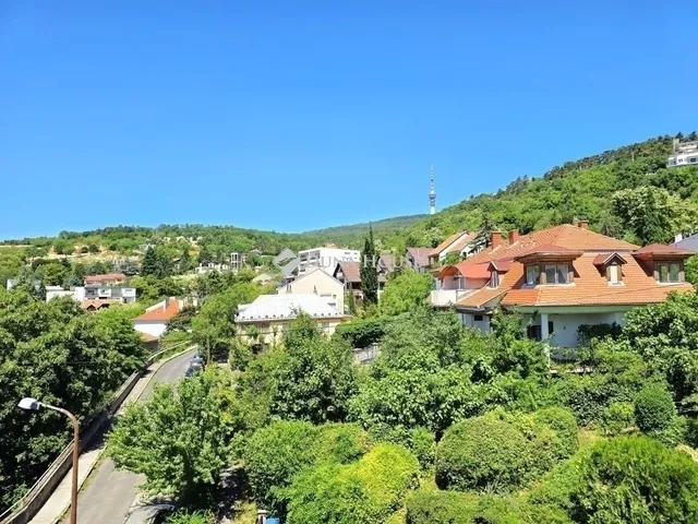 Eladó lakás Pécs, Mecsekoldal 152 nm