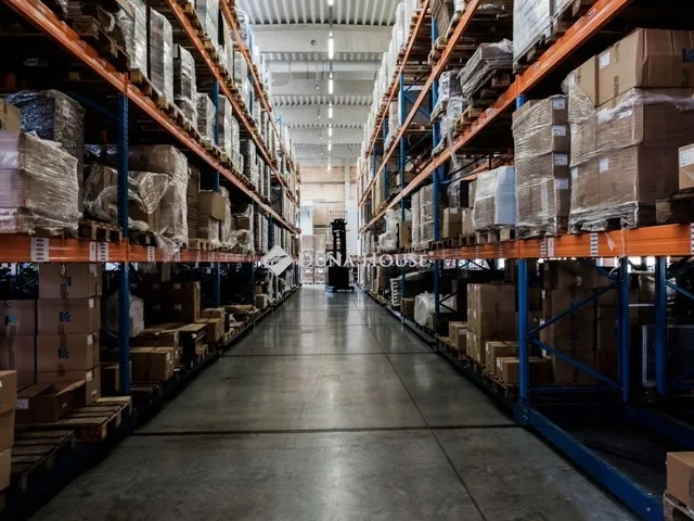 Eladó kereskedelmi és ipari ingatlan Komló 2515 nm