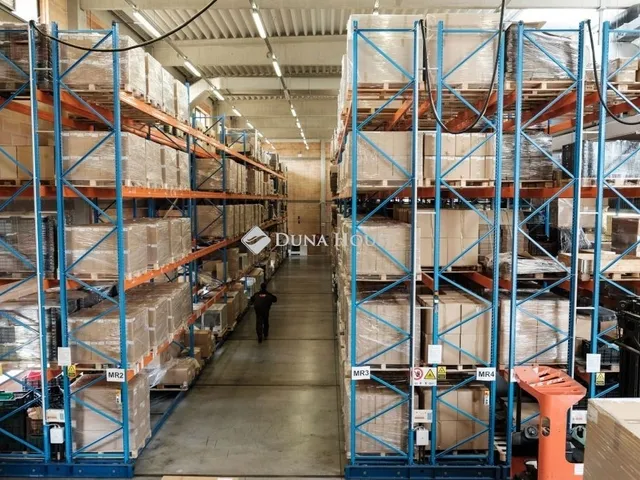 Eladó kereskedelmi és ipari ingatlan Komló 2515 nm