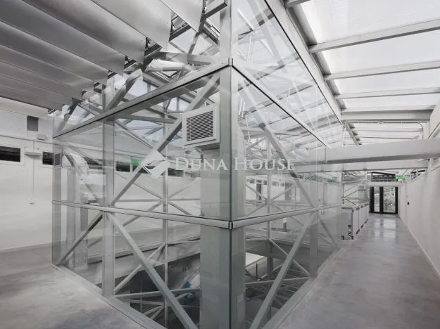 Eladó kereskedelmi és ipari ingatlan Komló 2515 nm