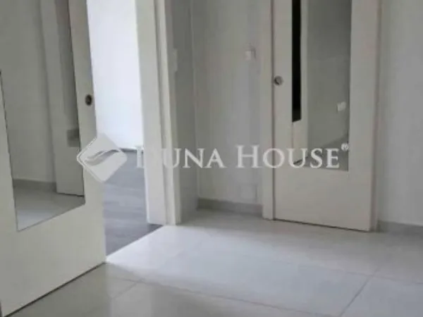 Eladó lakás Pécs, Egyetemváros 30 nm