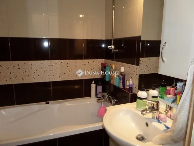 Eladó lakás Pécs, Kertváros 52 nm