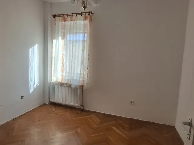 Eladó lakás Pécs, Belváros 42 nm