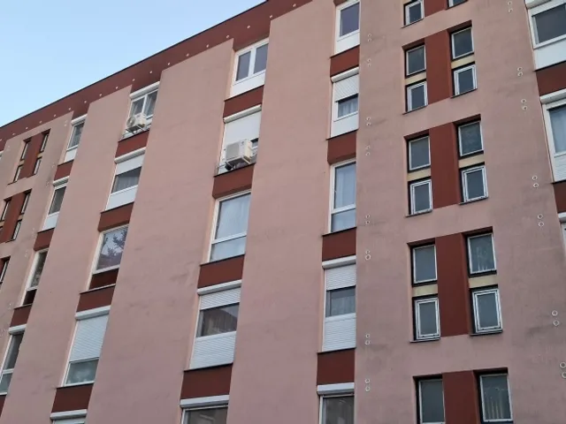 Eladó lakás Pécs, Kertváros 54 nm