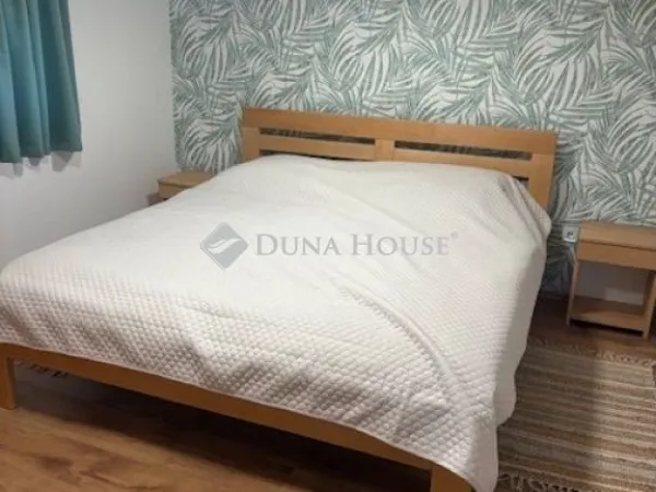 Eladó kereskedelmi és ipari ingatlan Pécsvárad 310 nm