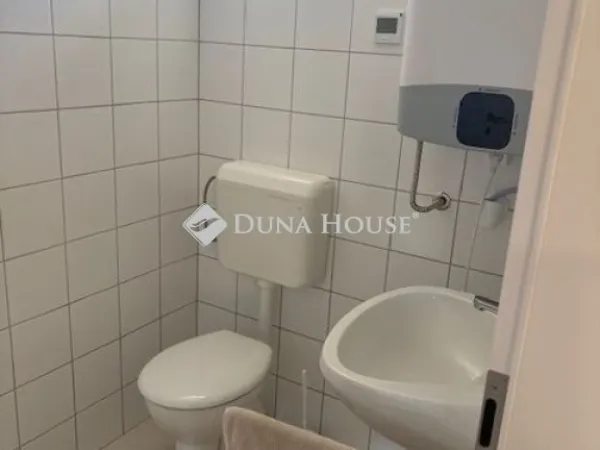 Eladó kereskedelmi és ipari ingatlan Pécsvárad 310 nm