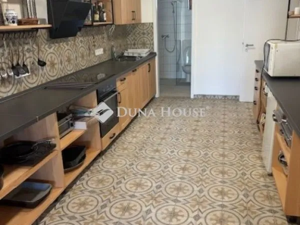 Eladó kereskedelmi és ipari ingatlan Pécsvárad 310 nm