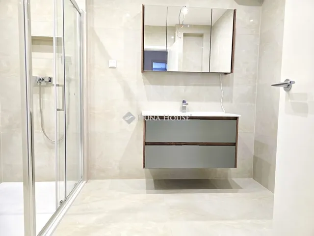 Kiadó lakás Pécs, Egyetemváros 100 nm