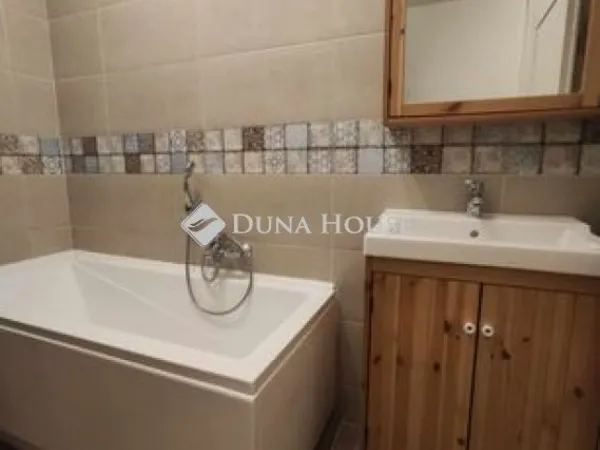 Eladó lakás Pécs, Diós 130 nm