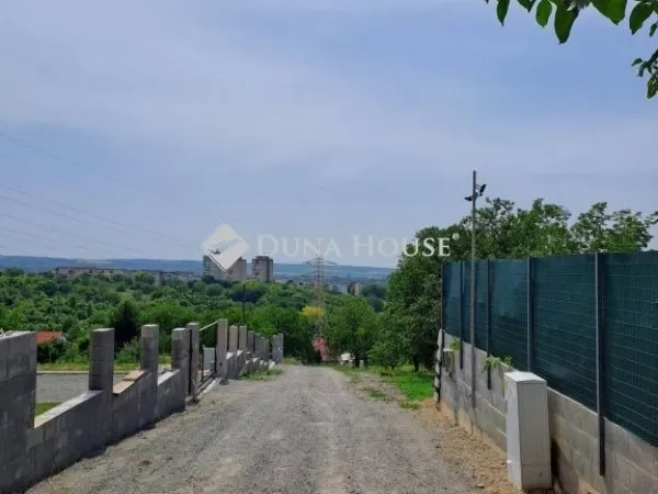 Eladó telek Pécs 1070 nm