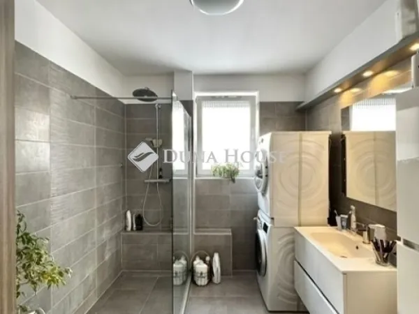 Eladó lakás Pécs, Rigóder 70 nm