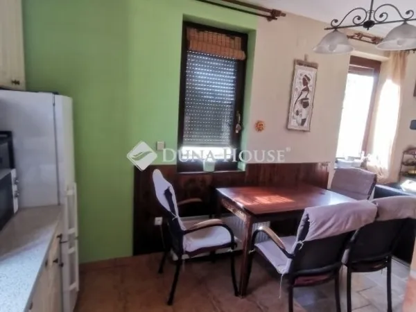 Eladó ház Pécs, Belváros 200 nm