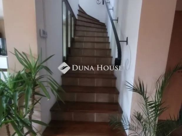Eladó ház Pécs, Belváros 200 nm