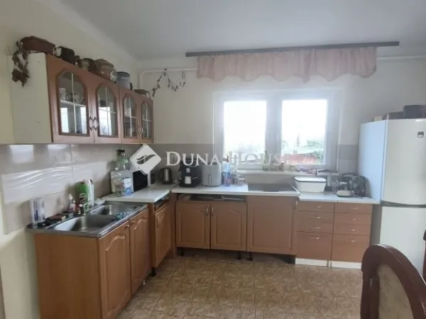 Eladó ház Pécs, Budai városrész 216 nm