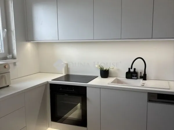 Eladó ház Kozármisleny 230 nm