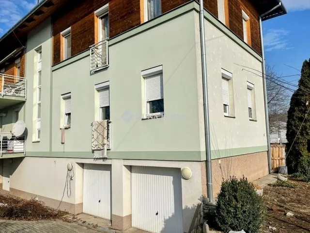 Eladó lakás Pécs, Kertváros 62 nm