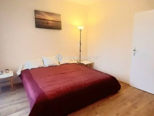 Eladó lakás Pécs, Uránváros 54 nm