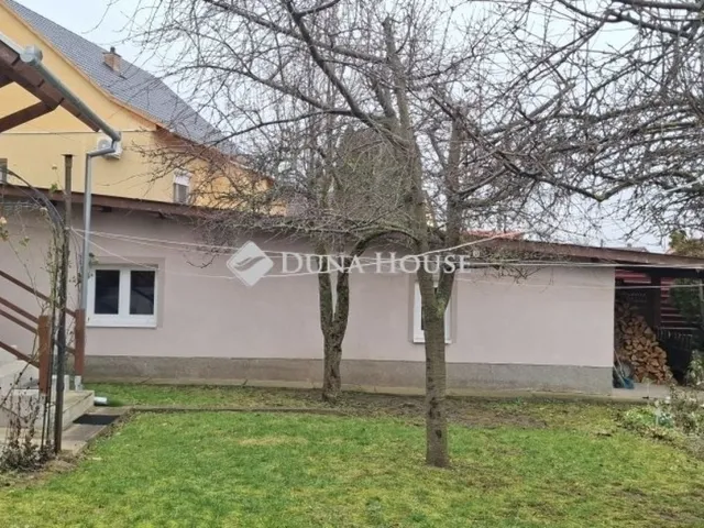 Eladó ház Pécs, Kertváros 200 nm