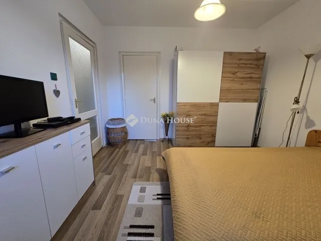 Eladó lakás Pécs, Kertváros 52 nm
