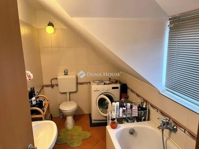 Eladó lakás Pécs, Kertváros 62 nm