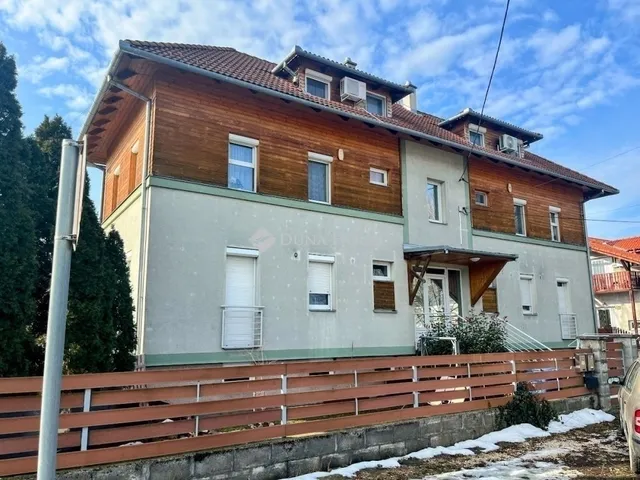 Eladó lakás Pécs, Kertváros 62 nm