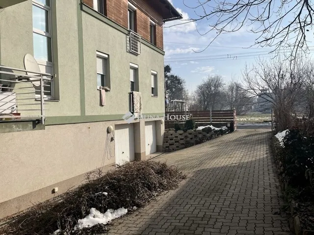Eladó lakás Pécs, Kertváros 62 nm