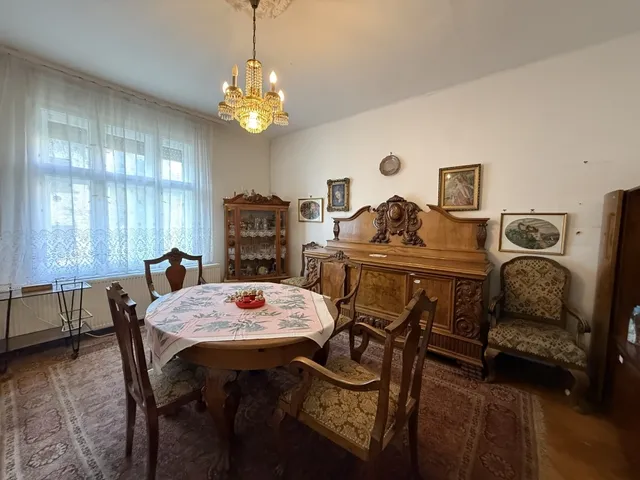 Eladó ház Pécs, Ispitaalja 120 nm