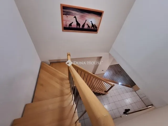 Eladó ház Kozármisleny 183 nm