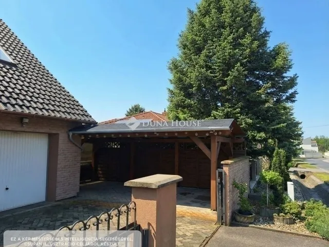 Eladó ház Kozármisleny 183 nm