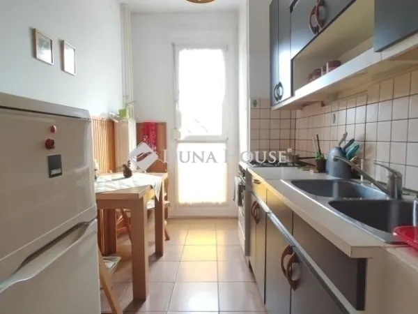 Eladó lakás Pécs, Uránváros 53 nm