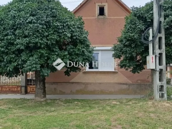 Eladó ház Egerág 170 nm
