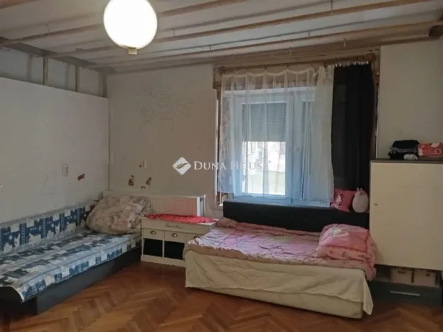 Eladó ház Egerág 170 nm