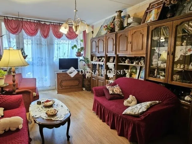 Eladó lakás Pécs, Kertváros 59 nm