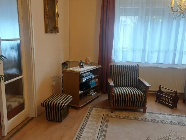 Eladó ház Kozármisleny 200 nm