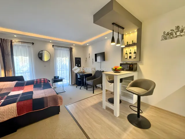 Eladó lakás Pécs, Belváros 73 nm