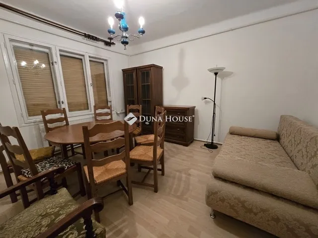 Eladó ház Pécs, Rigóder 104 nm